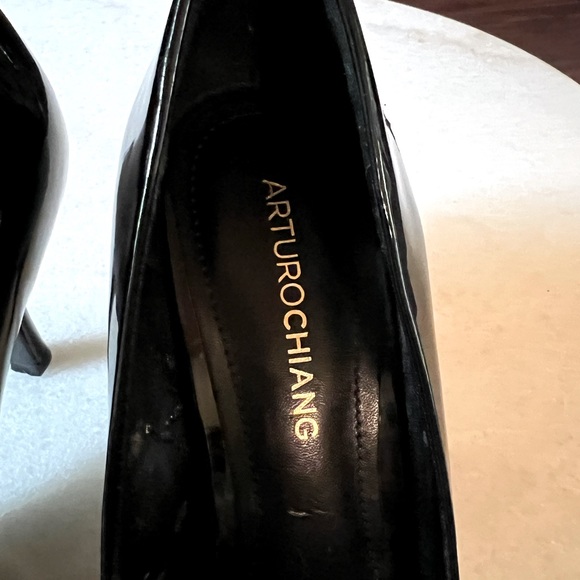 Arturo Chiang Black Patent Leather Peeptoe Pumps Size 7.5 - Picture 9 of 9